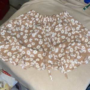 Aesthetic cottagecore coquette girl ruffle daisy shorts